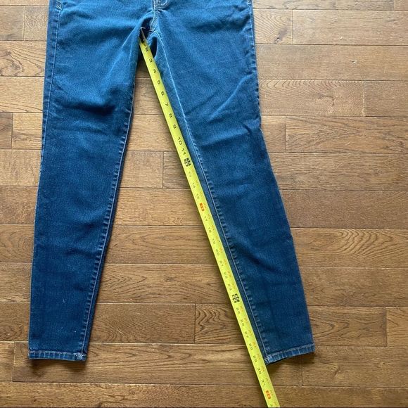 Jessica Simpson Jeans - Picture 11 of 12